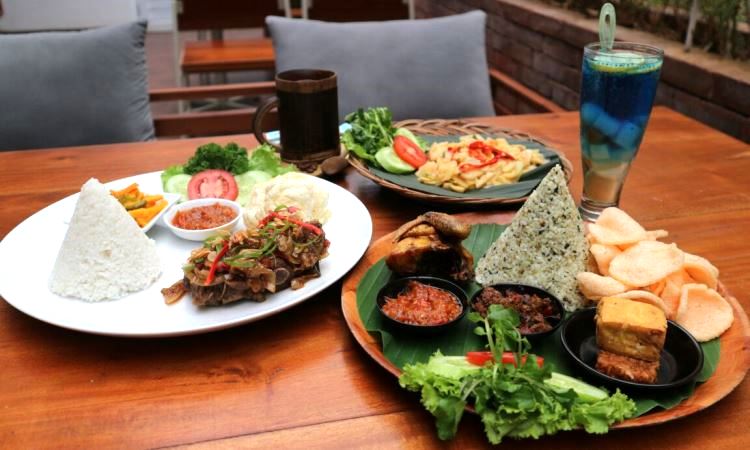 10 Wisata Kuliner di Singkawang yang Murah & Enak - Lupa Libur