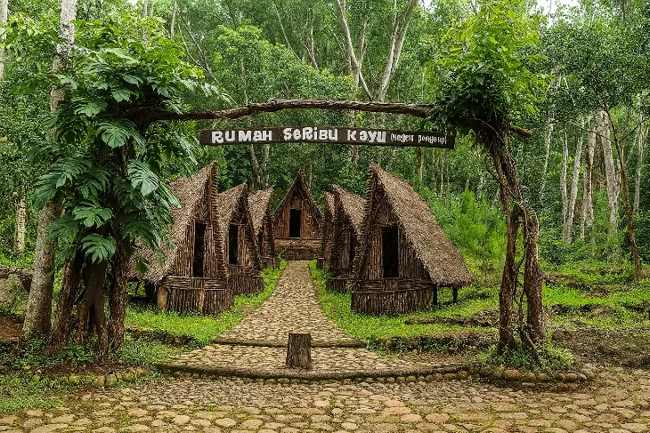 Wisata Malam di Bantul Seribu Batu Songgo Langit - Negeri Dongeng di Malam Hari